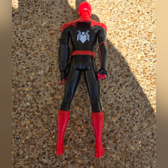 Hasbro Marvel Titan Hero Series Spider-Man And Captain America action Figure - Picture 8 of 12